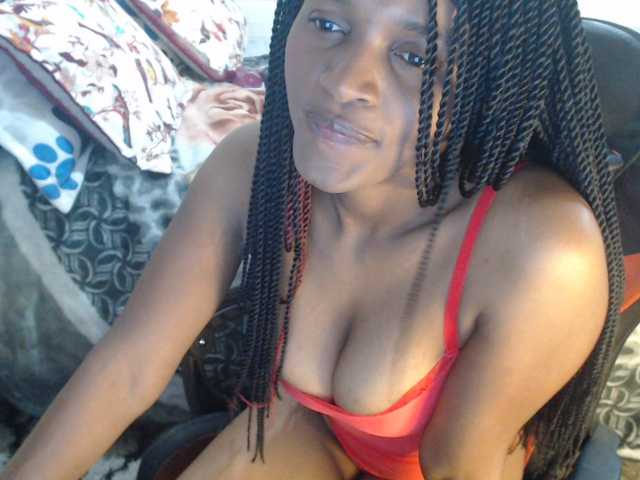 Sexyjustin202 live cam on BongaCams