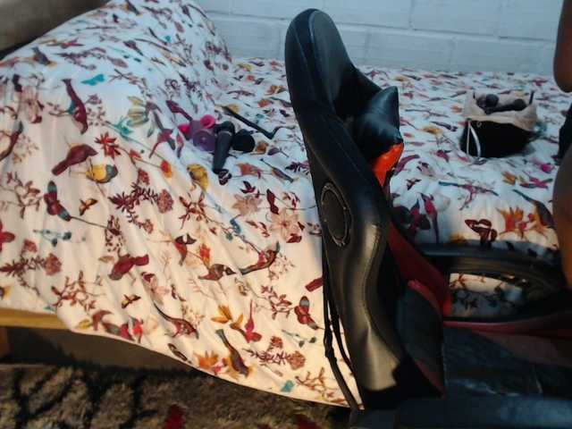 Sexyjustin202 live cam on BongaCams