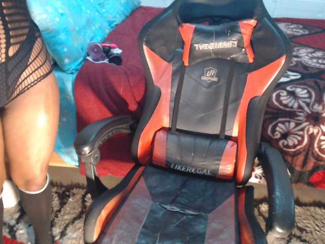 Sexyjustin202 live cam on BongaCams