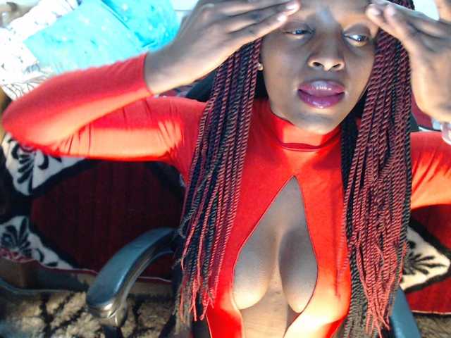 Sexyjustin202 live cam on BongaCams