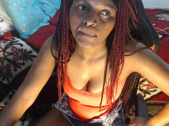 Sexyjustin202 live cam on BongaCams
