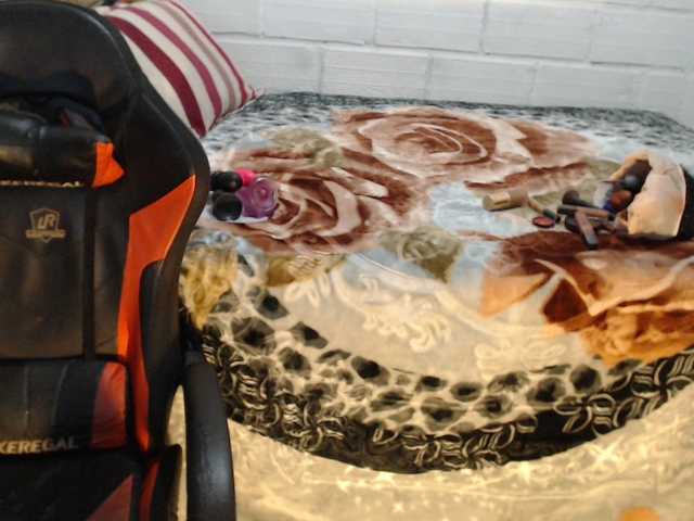 Sexyjustin202 live cam on BongaCams