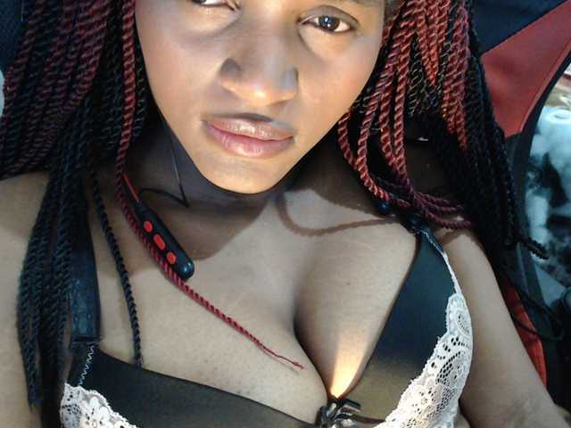 Sexyjustin202 live webcam show