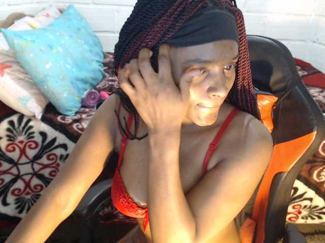 Sexyjustin202 live cam on BongaCams