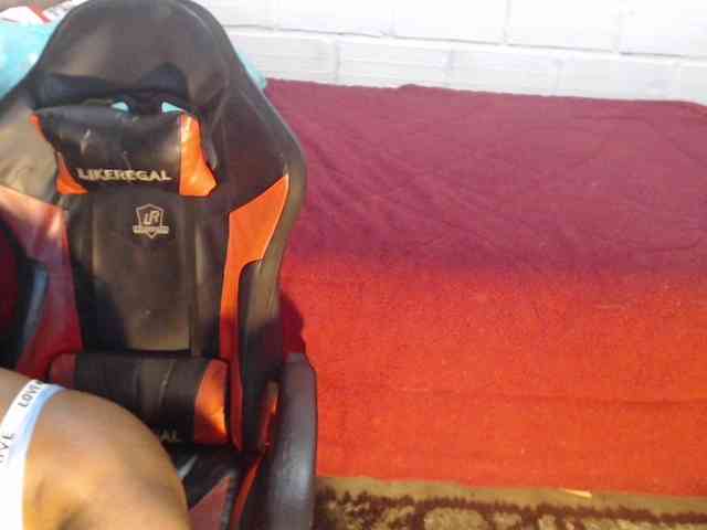 Sexyjustin202 webcam