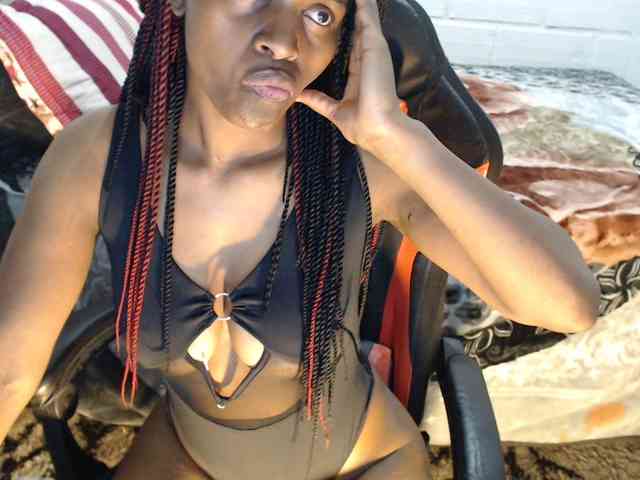 Sexyjustin202 Live Webcam on BongaCams