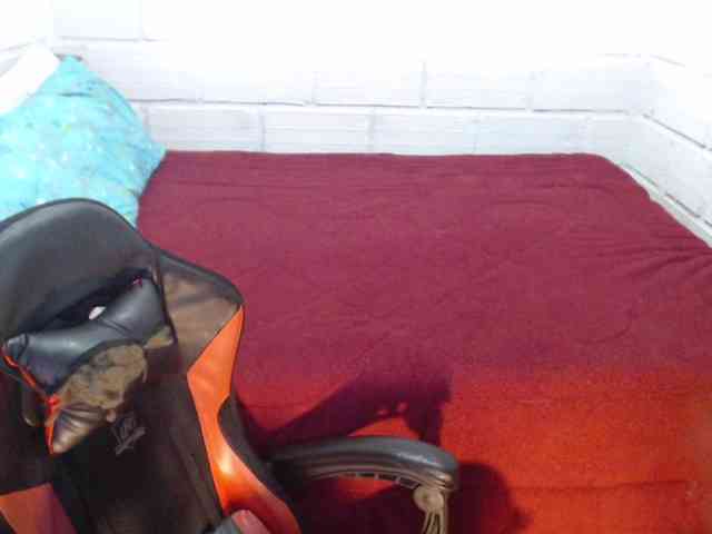 Sexyjustin202 webcam