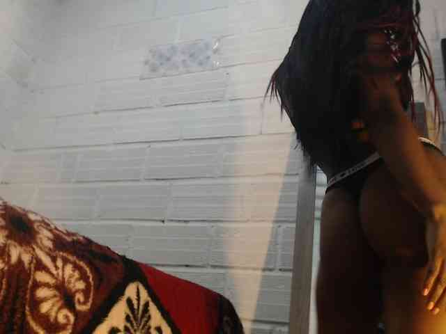 Sexyjustin202 webcam