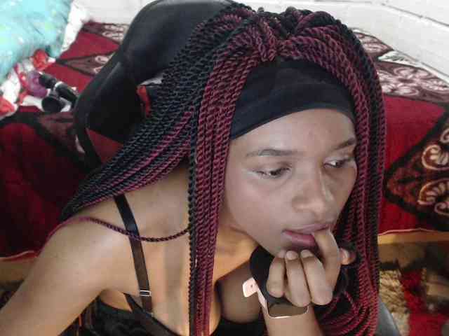 Sexyjustin202 Live Webcam on BongaCams