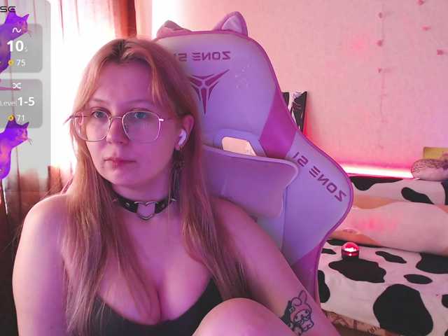 henby-streams live cam on BongaCams