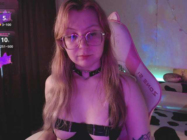 henby-streams cam belle