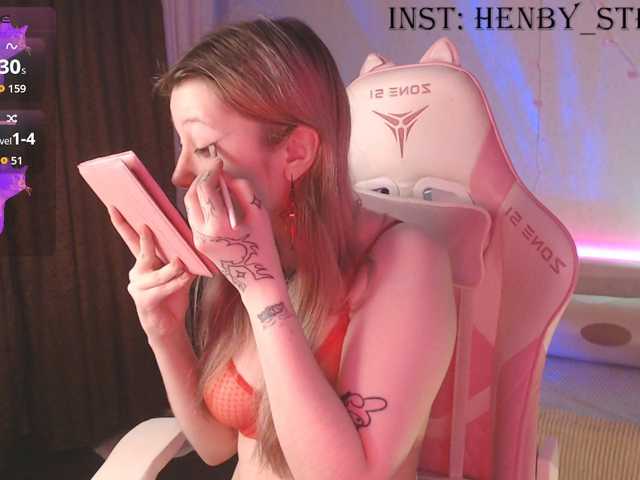 henby-streams live cam on BongaCams