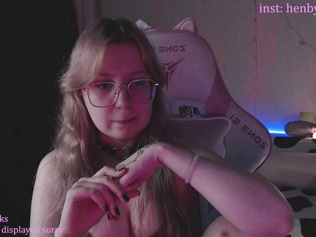 henby-streams live cam on BongaCams