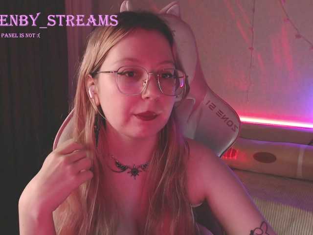 henby-streams live cam on BongaCams