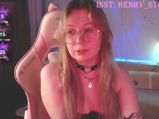 henby-streams live cam on BongaCams