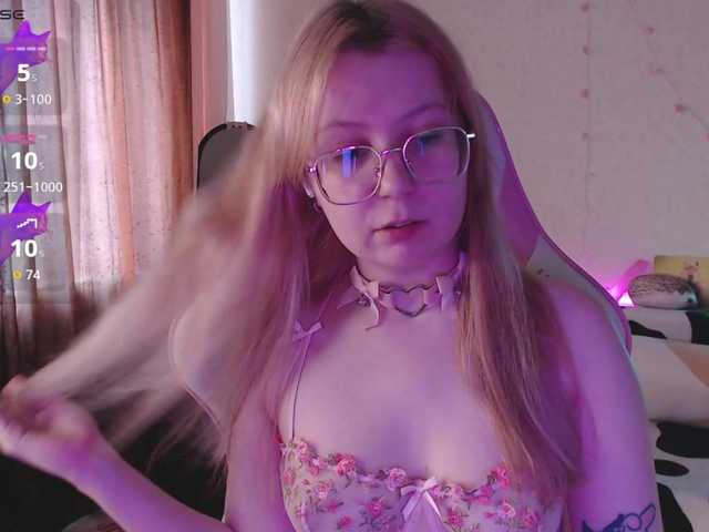 henby-streams cam belle
