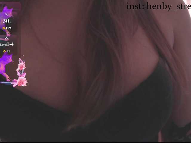 henby-streams live cam on BongaCams