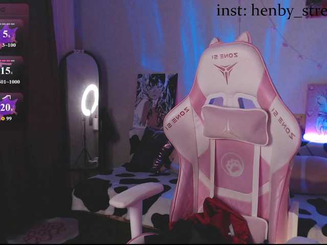 henby-streams live cam on BongaCams