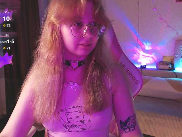 henby-streams live cam on BongaCams