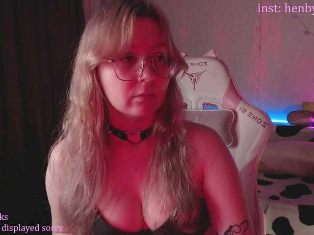 henby-streams live cam on BongaCams
