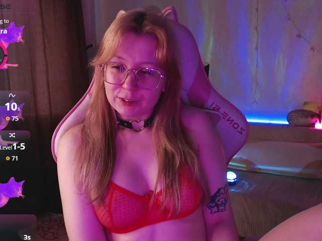 henby-streams live cam on BongaCams