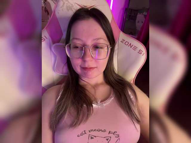 henby-streams's BongaCams show and profile