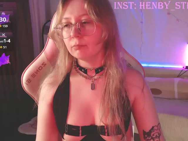 henby_streams live cam preview