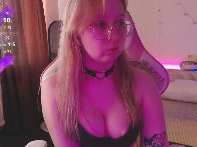 henby-streams live cam on BongaCams