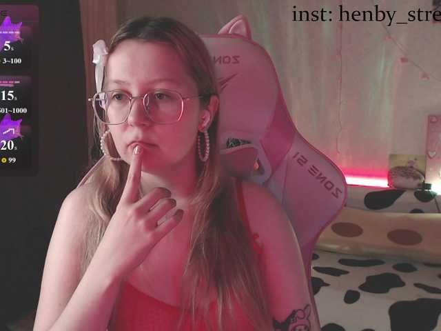 henby-streams live cam on BongaCams