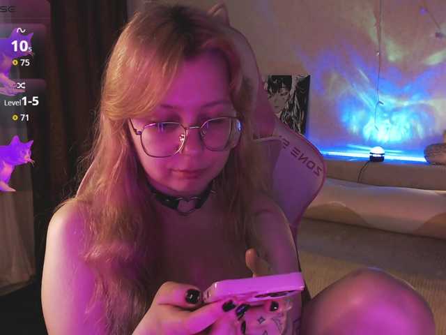 henby-streams live cam on BongaCams
