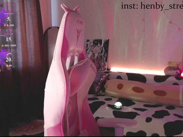 henby-streams live cam on BongaCams