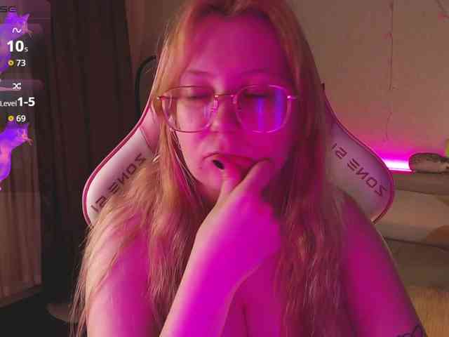 henby_streams webcam