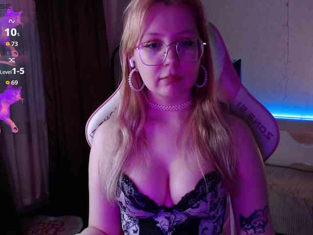 henby_streams webcam
