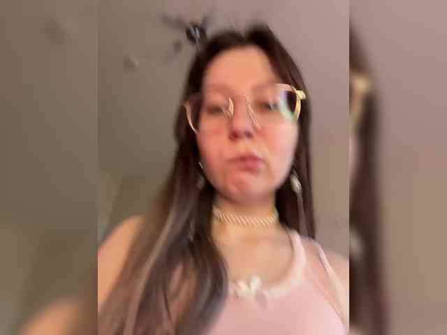 henby_streams webcam