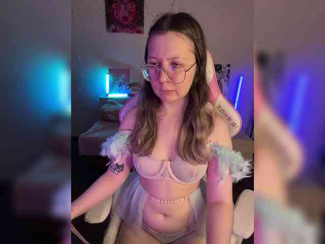 henby_streams webcam