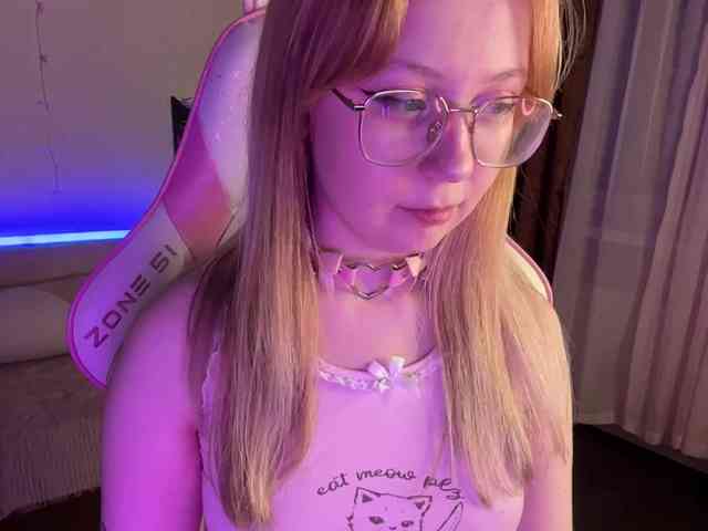 henby_streams webcam
