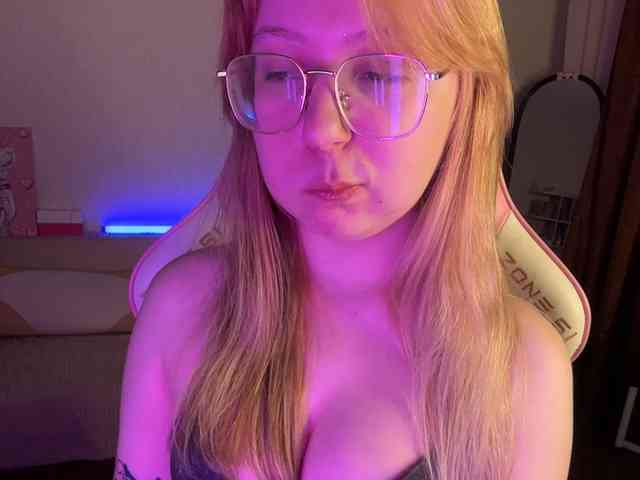 henby_streams webcam