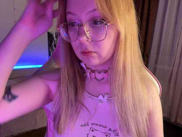 henby_streams webcam