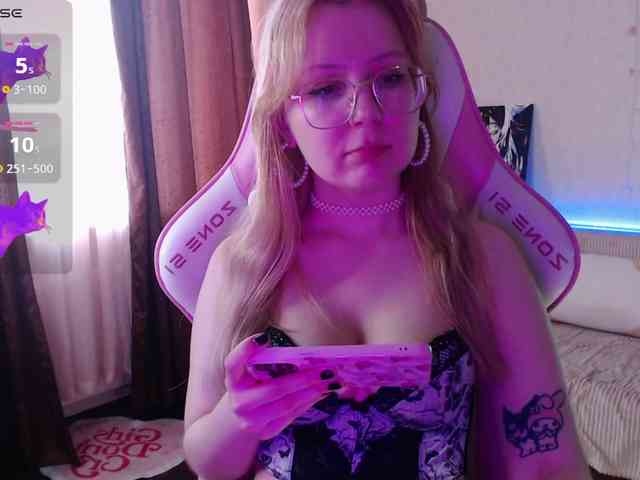 Modella: henby_streams