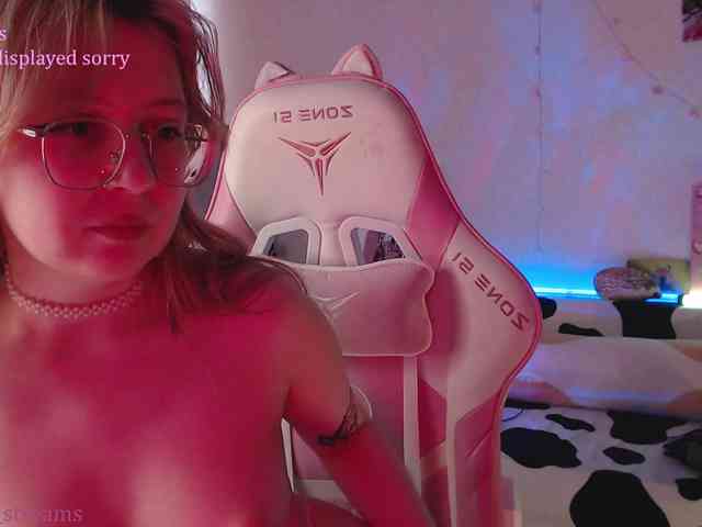henby_streams webcam