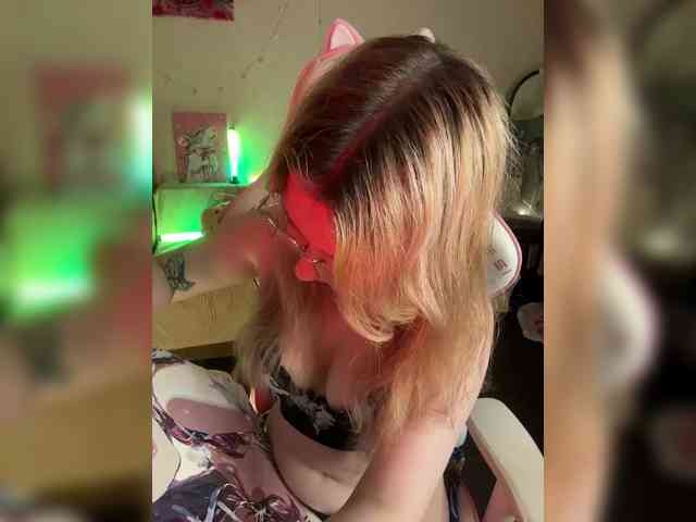 henby_streams webcam