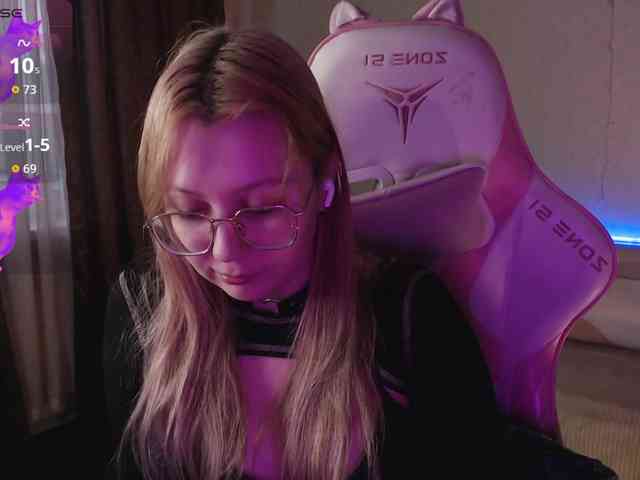 henby_streams webcam