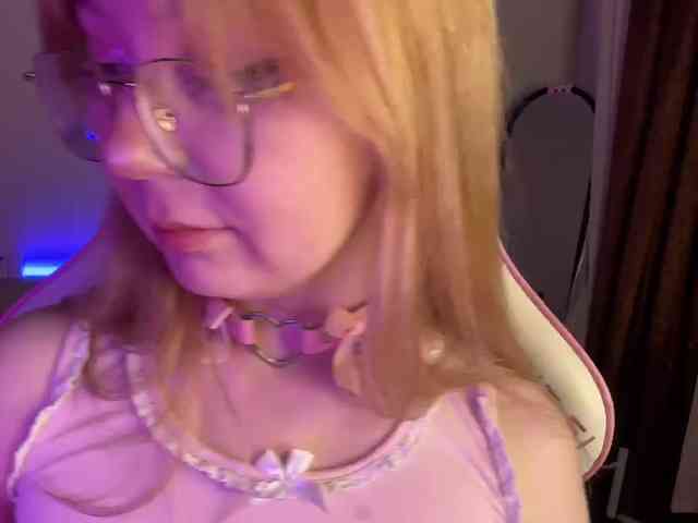 henby_streams webcam