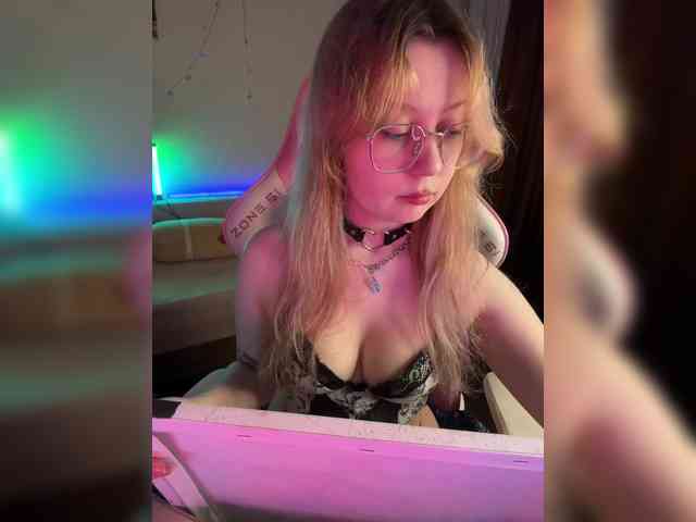 henby_streams webcam