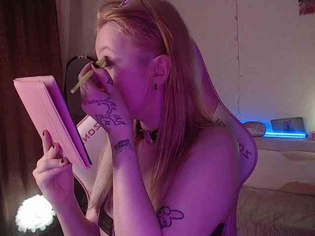 henby_streams webcam