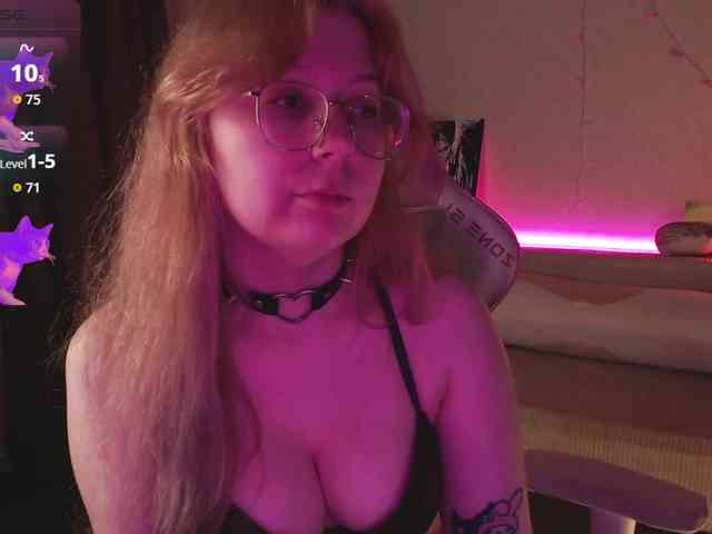 henby-streams Live Webcam on BongaCams