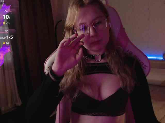 henby_streams webcam