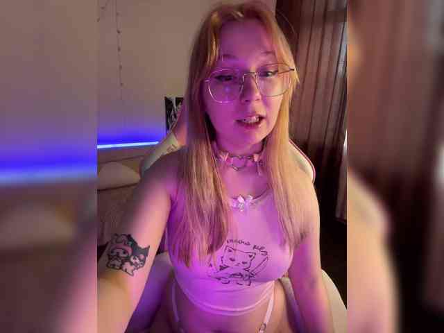 henby_streams webcam