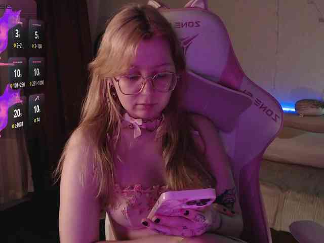 henby_streams webcam