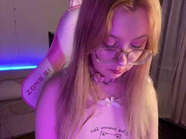 henby_streams webcam